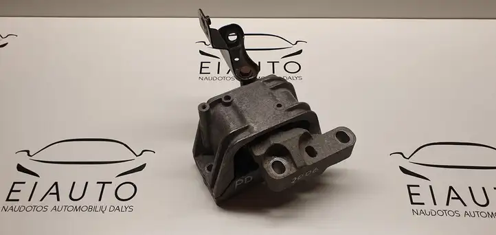 Volkswagen PASSAT B6 (2005 - 2010) 1K0199262 Опора двигателя — фото 1