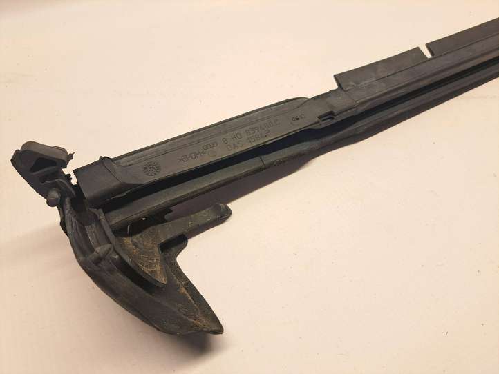 Audi A4 (2004 - 2009)  8H0839480C Уплотнительная резина стекла задней двери