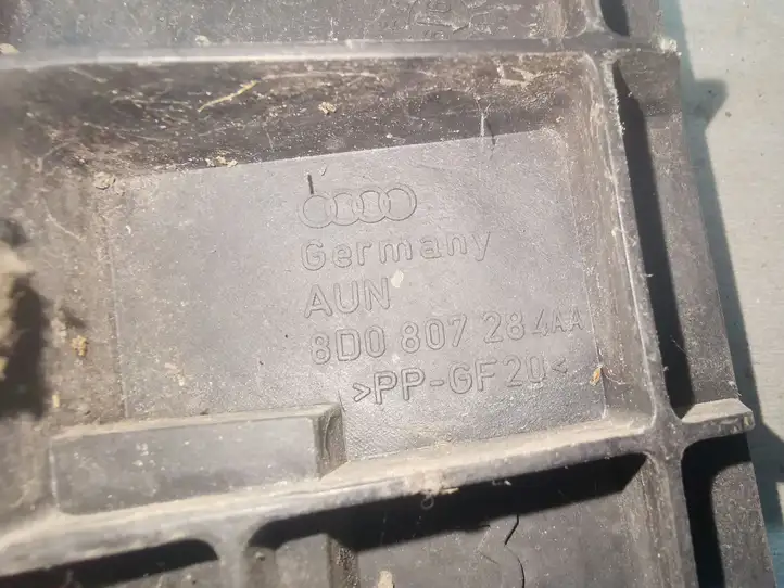 Audi A4 S4 B5 8D (1999 - 2001) 8D0807284AA Кронштейн заднего бампера — фото 3