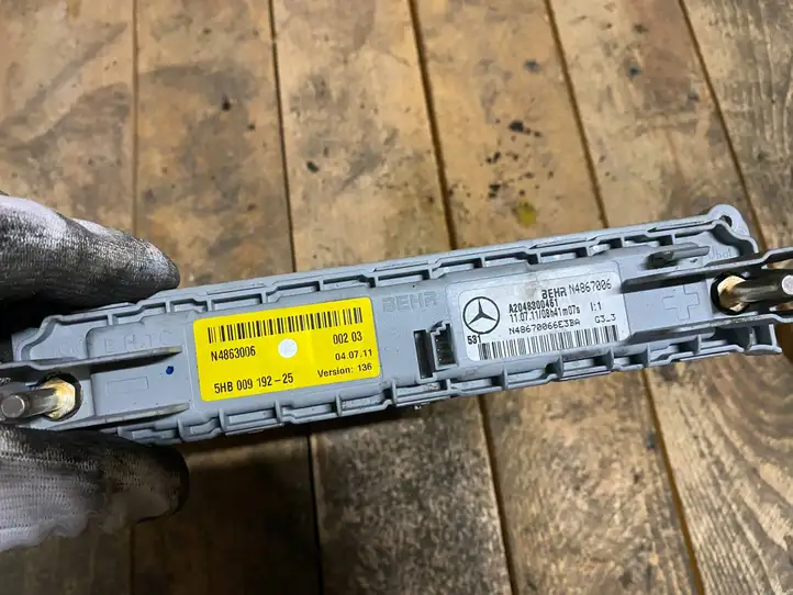 Mercedes-Benz ML W164 (2005 - 2011) a2048300461 Электрический отопитель салона — фото 5