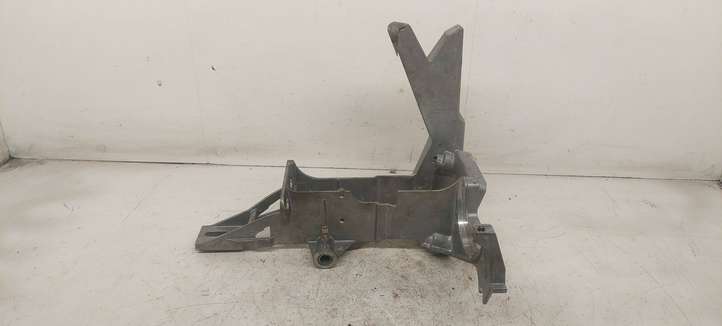 Audi A4 (2000 - 2006)  8E1721117A Держатель тормозной педали