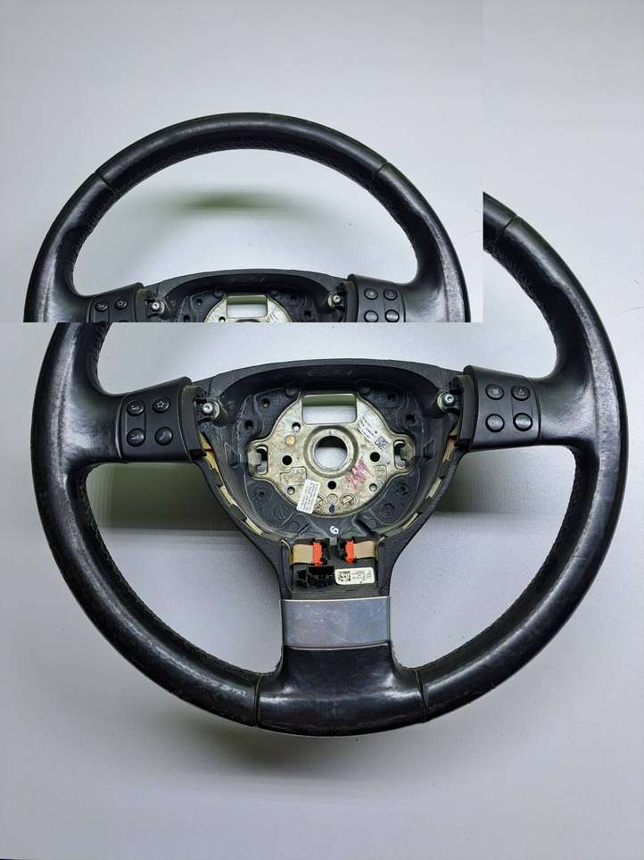 Volkswagen Touran I (2003 - 2010)  820099819 Ручка стеклоочистителей