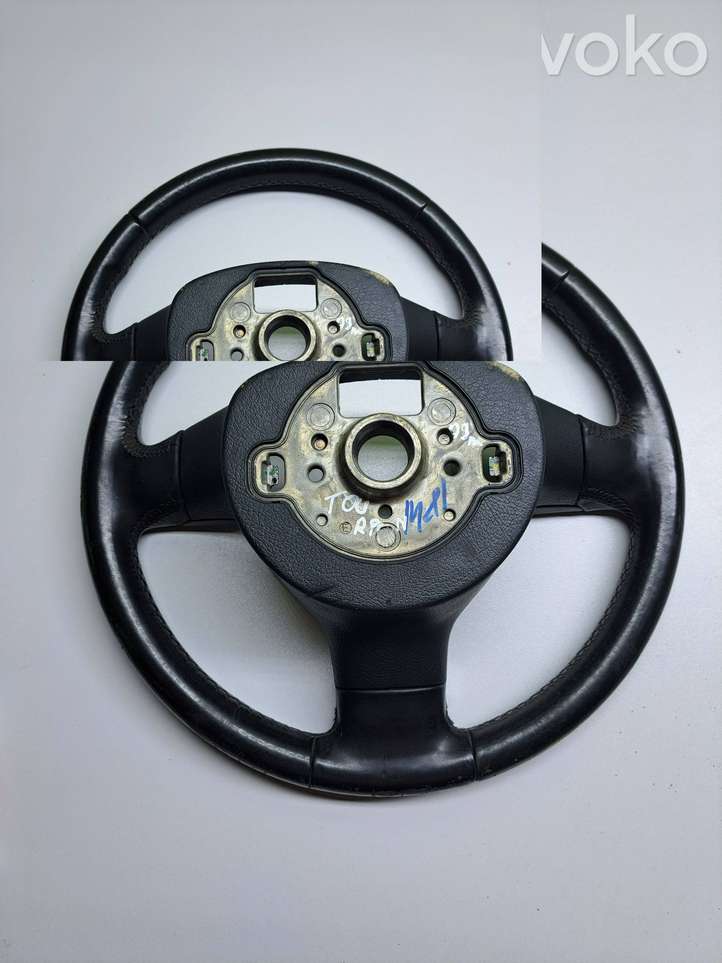 Volkswagen Touran I (2003 - 2010)  820099819 Ручка стеклоочистителей
