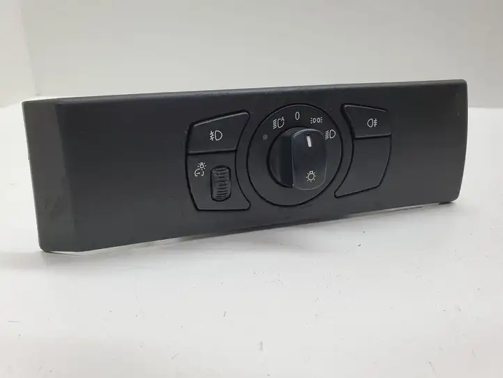BMW 5 E60 E61 (2004 - 2010) 6953735 Включатель фонарей — фото 2