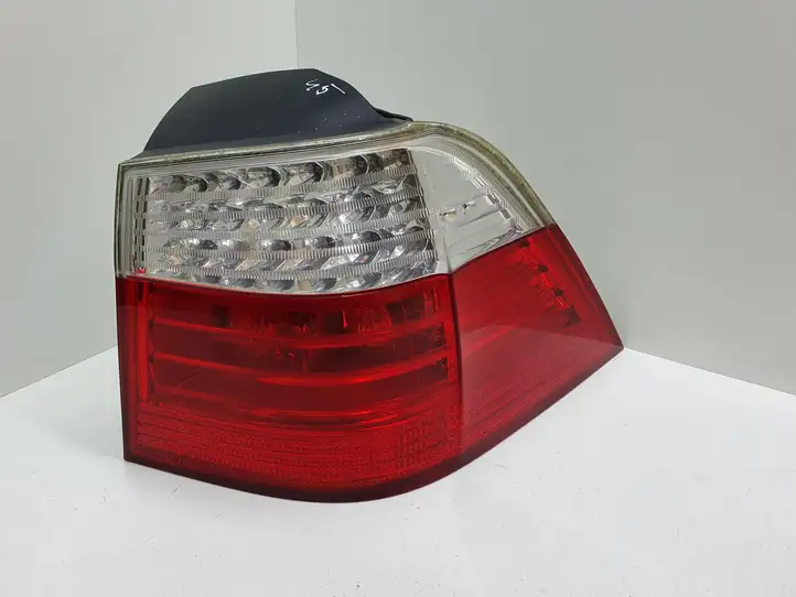 BMW 5 E60 E61 (2004 - 2010) 63217177694 Задний фонарь в кузове — фото 1