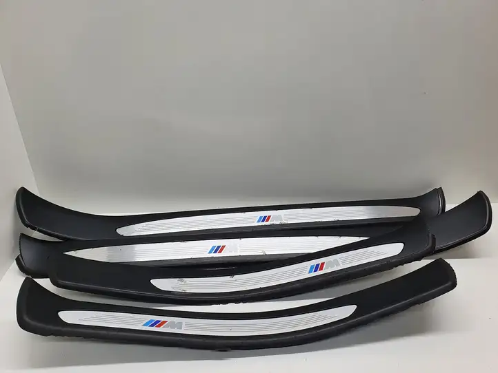 BMW 5 E60 E61 (2004 - 2010) 7897240 Внутренняя обшивка порога (комплект) — фото 4
