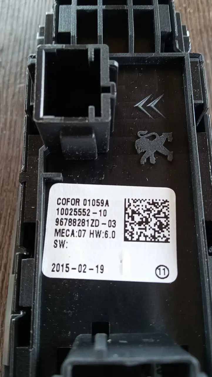 Peugeot 308 (2013 - 2021) 96788281ZD Блок кнопок стеклоподъемников — фото 5