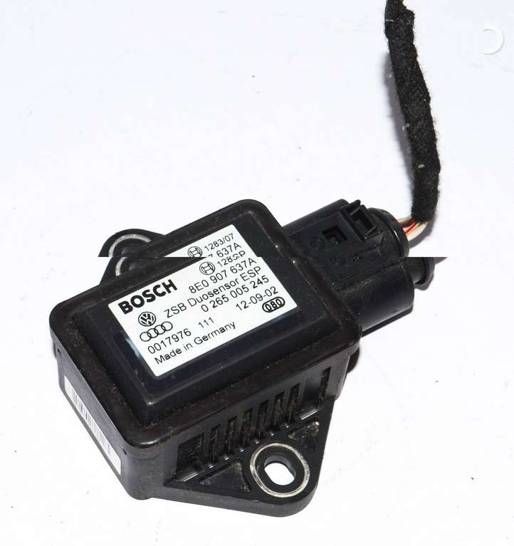 Audi A6 (1997 - 2001)  8e0907637a Датчик ESP (системы стабильности) (датчик курсовой устойчивости))