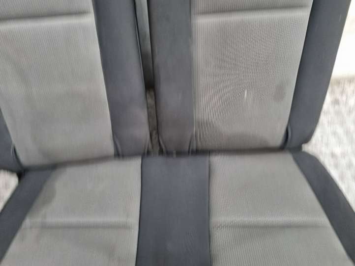 Dodge Journey (2007 - 2011)   Третьи ряд