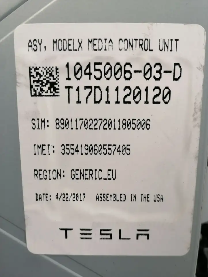 Tesla Model X (2015 - 2021) 104500603D Дисплей / маленький экран — фото 10