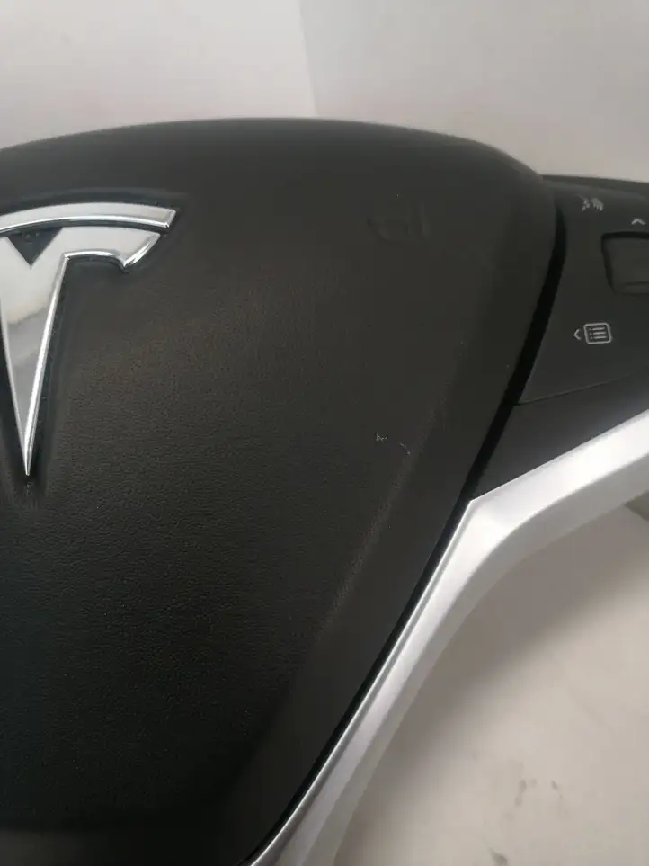 Tesla Model X (2015 - 2021) 103677901C Подушка безопасности руля — фото 6