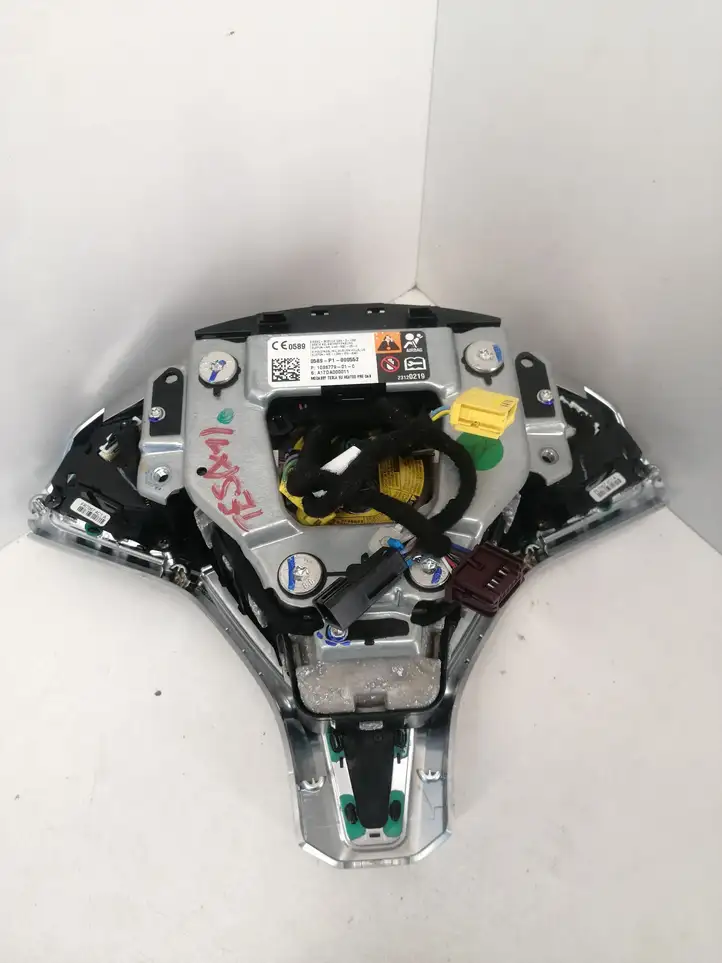 Tesla Model X (2015 - 2021) 103677901C Подушка безопасности руля — фото 8