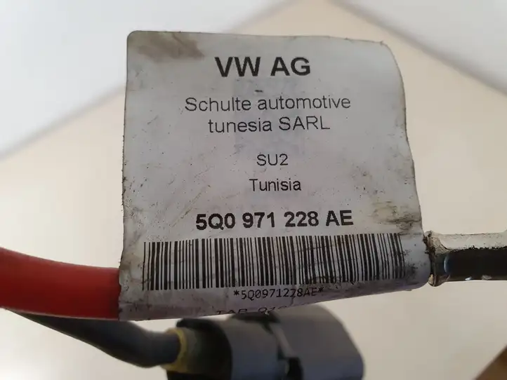 Audi Q2 - (2021 - ) 5Q0971228AE Плюсовой провод аккумулятора — фото 3
