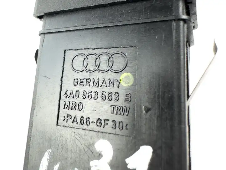 Audi A6 S6 C5 4B (2001 - 2004) 4a0963563b Включатель обогрева — фото 4