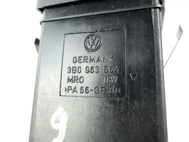 Volkswagen PASSAT B5.5 (2001 - 2005) 3b0963564 Включатель обогрева — фото 4