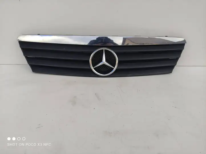 Mercedes-Benz A W168 (1997 - 2004) 1688801483 Передняя решетка — фото 1