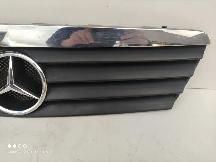 Mercedes-Benz A W168 (1997 - 2004) 1688801483 Передняя решетка — фото 3