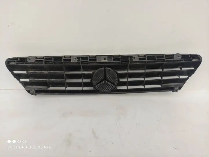 Mercedes-Benz A W168 (1997 - 2004) 1688801483 Передняя решетка — фото 5