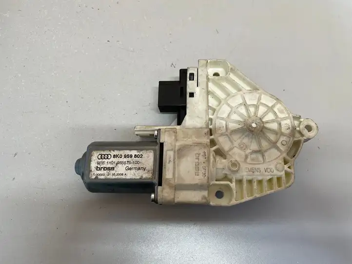 Audi A4 S4 B8 8K (2007 - 2011) 8K0959802 Стеклоподъемник задней двери — фото 1