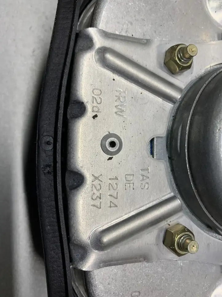 Audi A4 S4 B5 8D (1999 - 2001) 1274X224 Подушка безопасности руля — фото 4