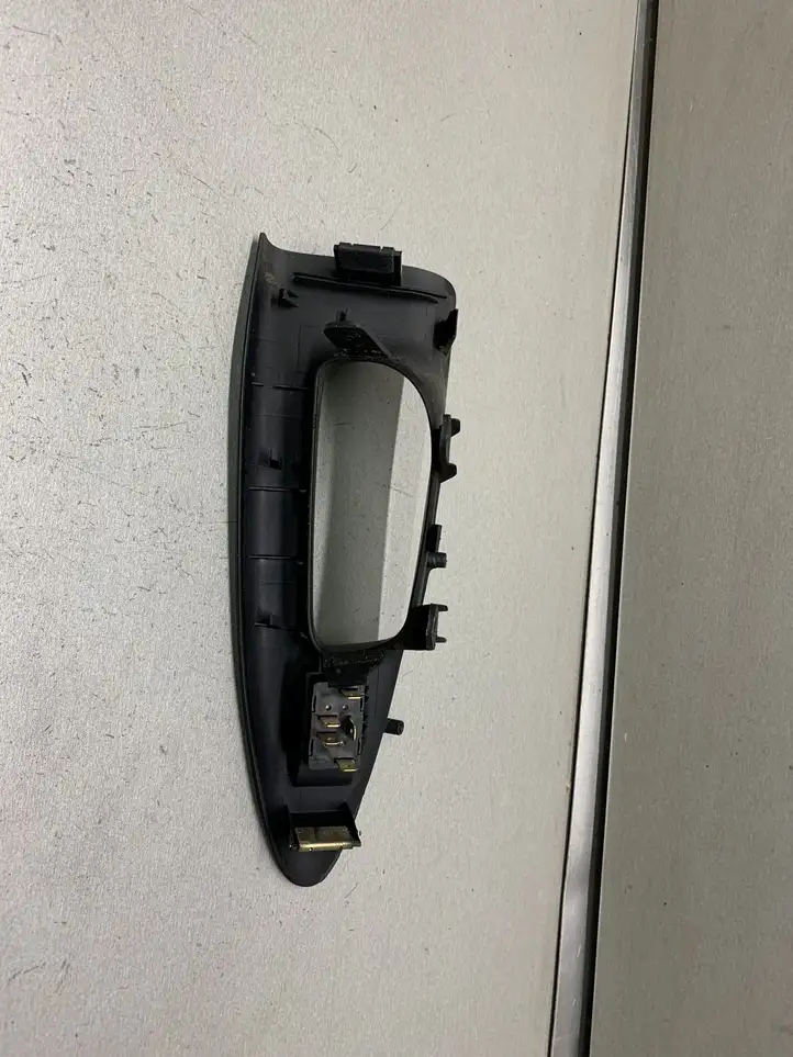 Audi A4 S4 B5 8D (1999 - 2001) 8D1867172A Кнопка стеклоподъемников — фото 5