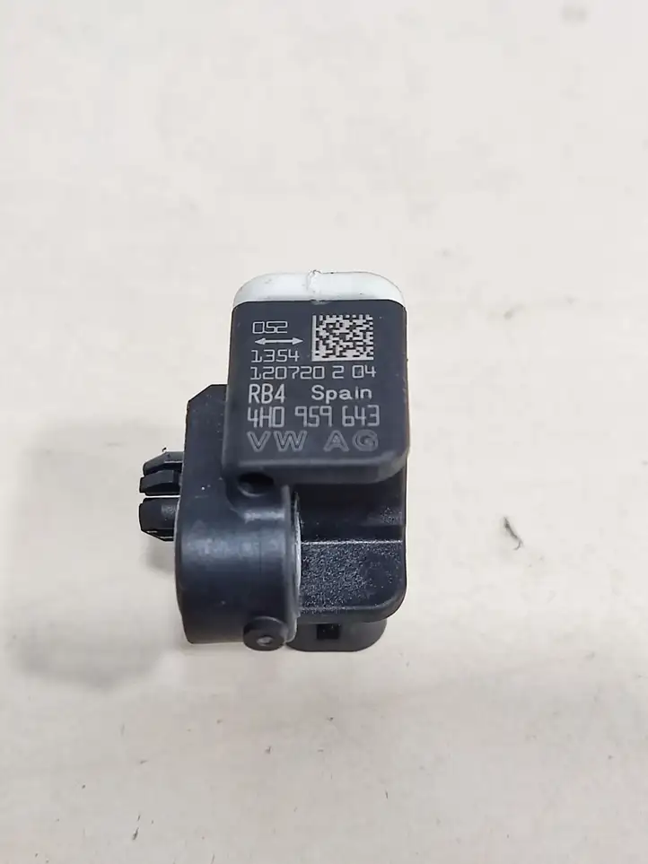 Audi A8 S8 D4 4H (2010 - 2014) 4H0959643 Датчик удара SRS — фото 4