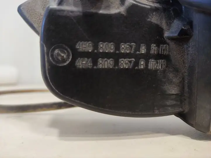 Audi A8 S8 D4 4H (2010 - 2014) 4H0809857B Крышка топливного бака — фото 8