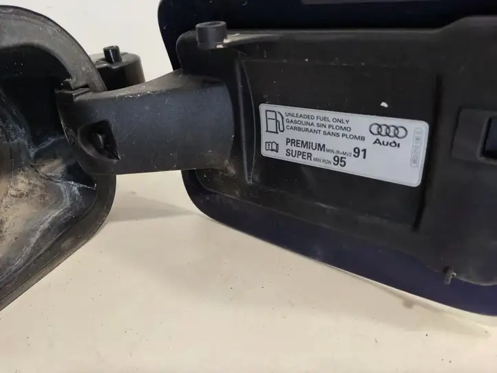 Audi A6 C7 (2011 - 2014) 4G0809906 Отделка лючка топливного бака — фото 4