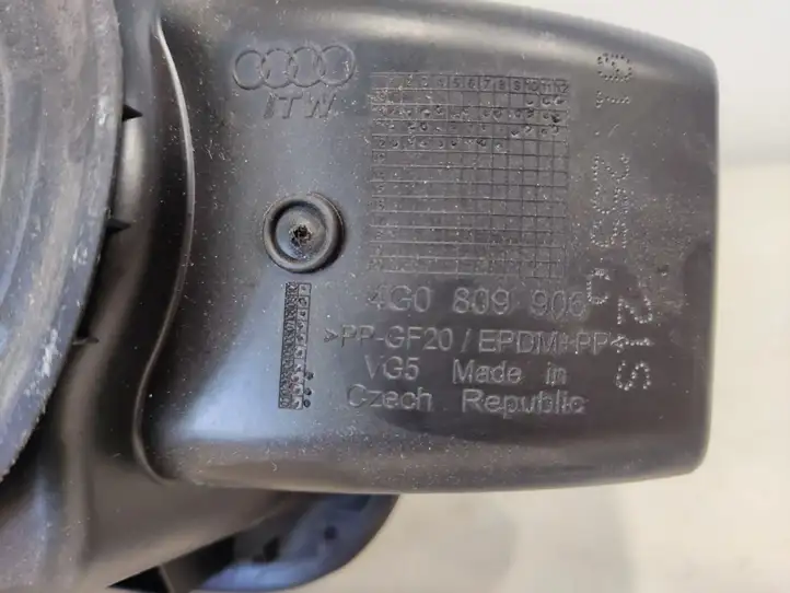 Audi A6 C7 (2011 - 2014) 4G0809906 Отделка лючка топливного бака — фото 5