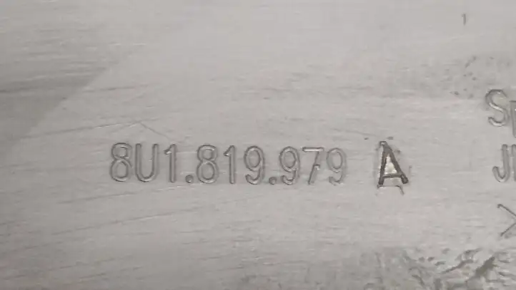 (2014 - 2018) 8U1819979A Прочие детали моторного отсека — фото 4