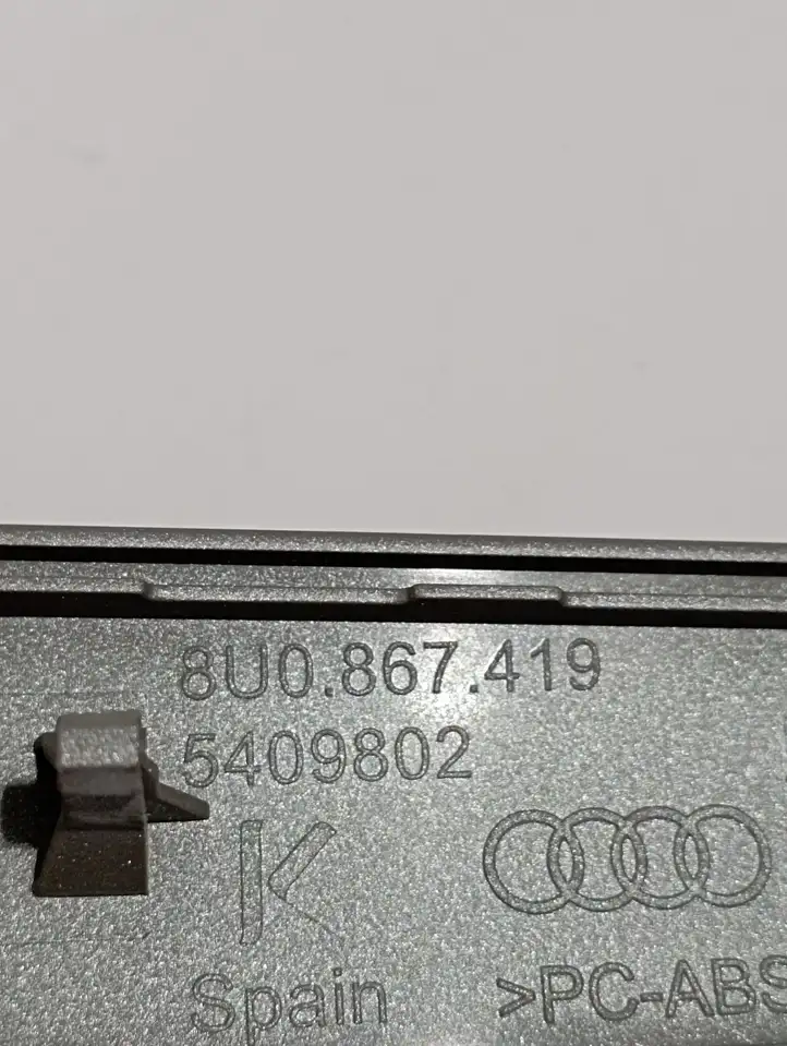 (2014 - 2018) 8U1853190A Декоративная планка — фото 5