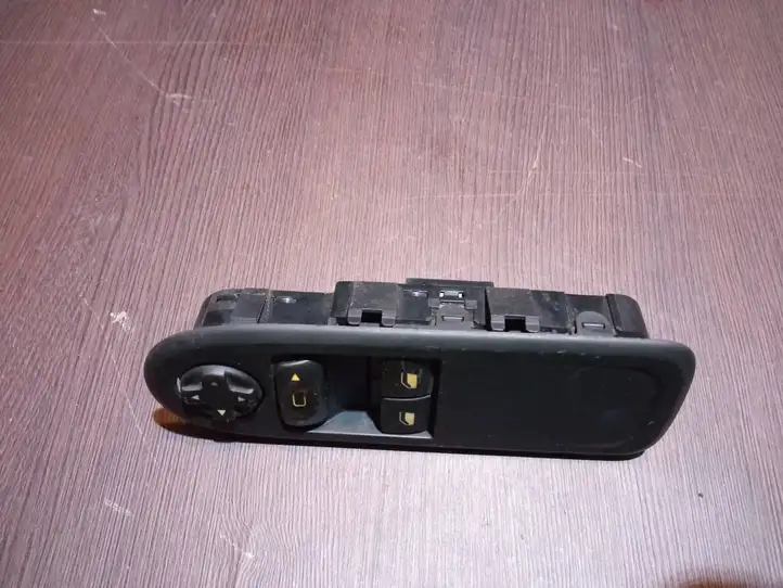 Peugeot 308 (2007 - 2013) 96565186XT Кнопка стеклоподъемников — фото 5