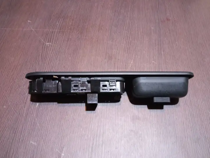 Peugeot 207 (2006 - 2009) 96642446xt Блок кнопок стеклоподъемников — фото 3