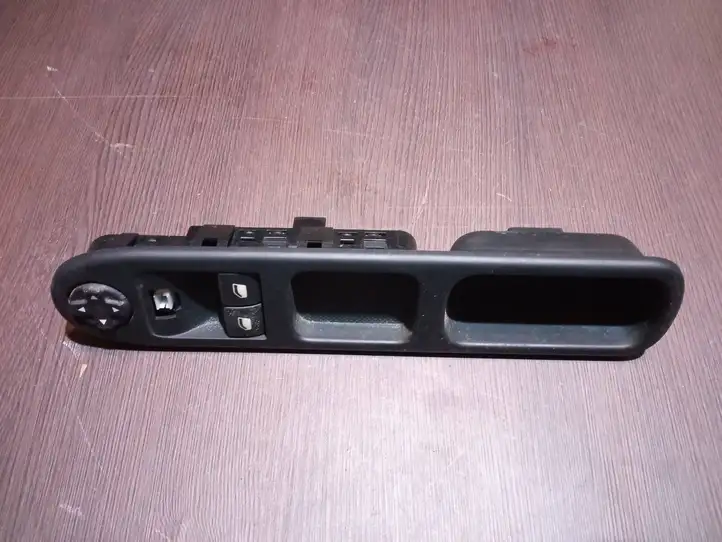 Peugeot 207 (2006 - 2009) 96642446xt Блок кнопок стеклоподъемников — фото 5