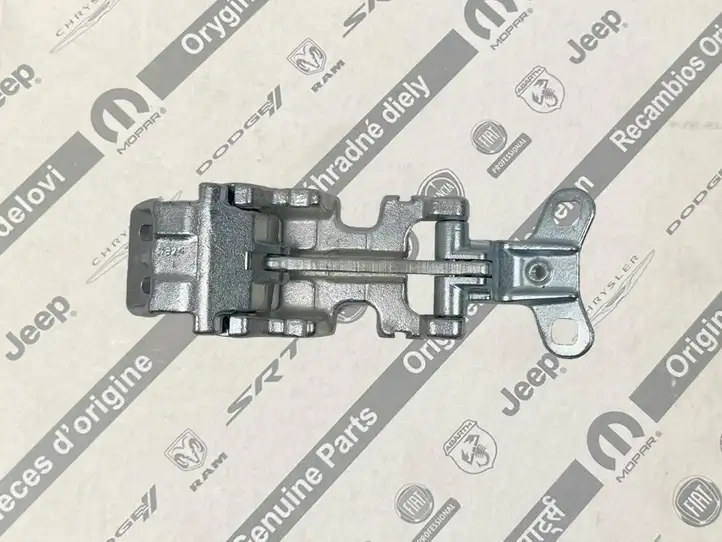 Fiat Ducato (2007 - 2014) 53385948 Верхняя петля багажной двери — фото 1