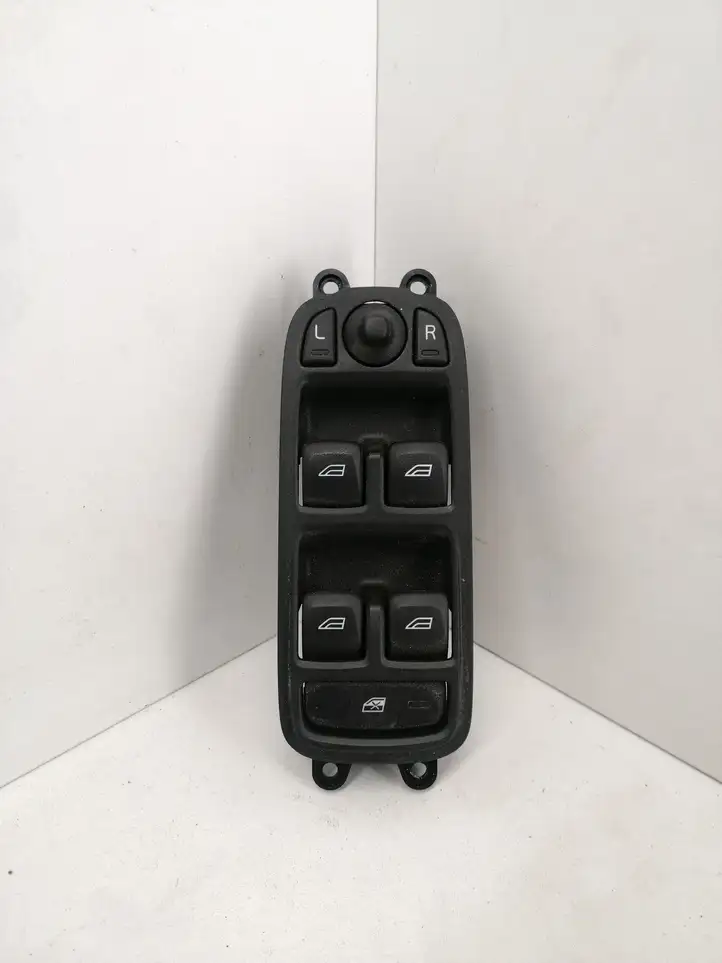 Volvo XC60 (2013 - 2017) 31343101 Кнопка стеклоподъемников — фото 1