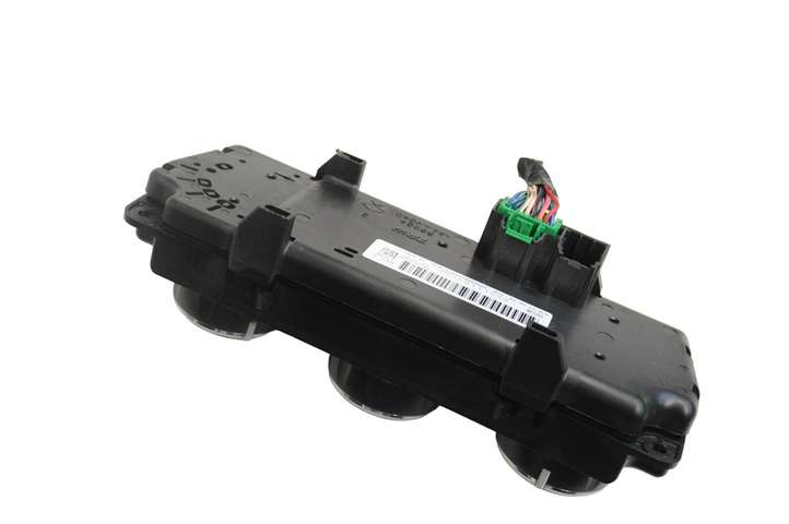 Jeep Cherokee (2001 - 2007)  P55111846AF Управление климат контролем