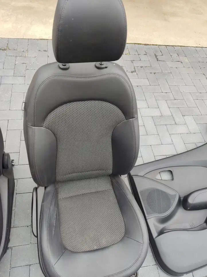 Hyundai ix35 (2009 - 2013) 833202Y02000 Комплект отделки дверей — фото 3