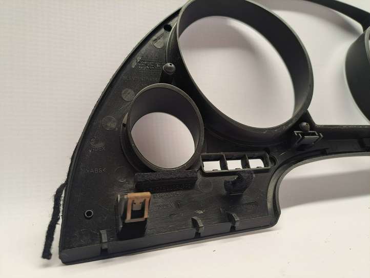 Audi A4 (2004 - 2009)  8H09192196P Отделка приборного щитка