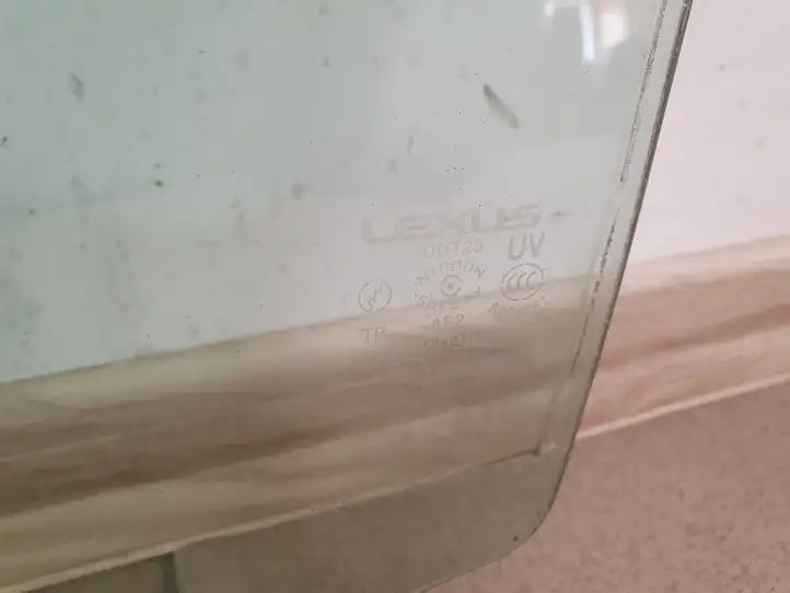 Lexus IS 220D-250-350 (2005 - 2010) Стекло задней двери — фото 2