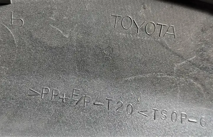 Toyota RAV 4 (XA20) (2000 - 2005) 6106142010 Задняя колесная арка — фото 2