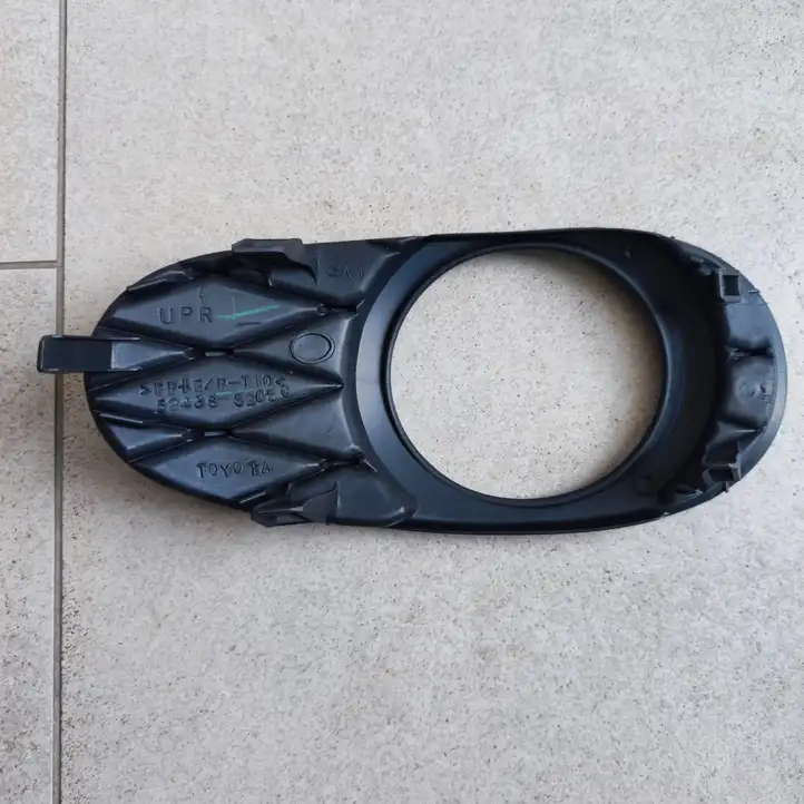 Toyota Yaris (1999 - 2003) 5243852050 Нижняя решетка переднего бампера — фото 4