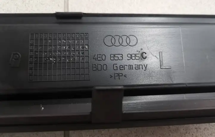 Audi A8 S8 D3 4E (2005 - 2007) 4E0853985C Внутренняя отделка переднего порога — фото 2
