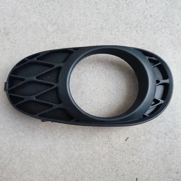 Toyota Yaris Verso (1999 - 2005) 5243752050 Решетка противотуманной фары — фото 1