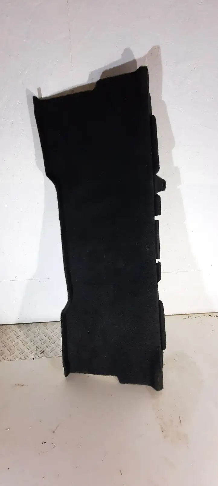 Tesla Model X (2015 - 2021) 105621700F Прочая отделка багажника — фото 1