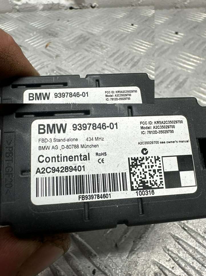 BMW X5 F15 (2013 - 2017)  9397846 Блок управления антенной