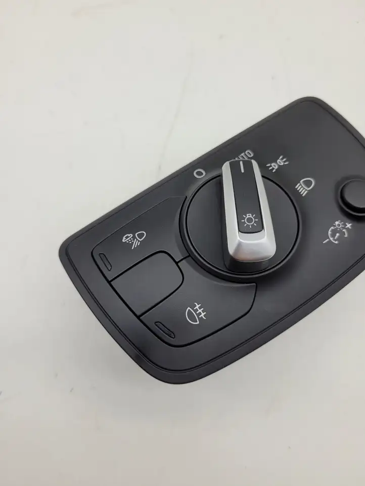 Audi A7 S7 4G (2010 - 2014) 4G0941531E Включатель фонарей — фото 2