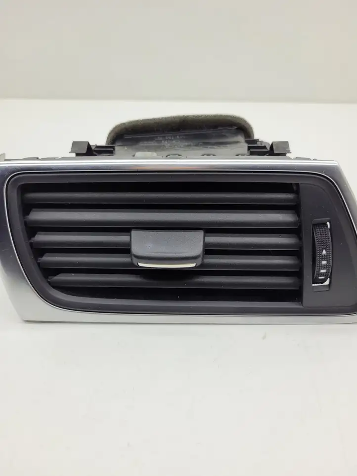 Audi A7 S7 4G (2010 - 2014) 4G8820901 Боковой воздушный дефлектор — фото 2