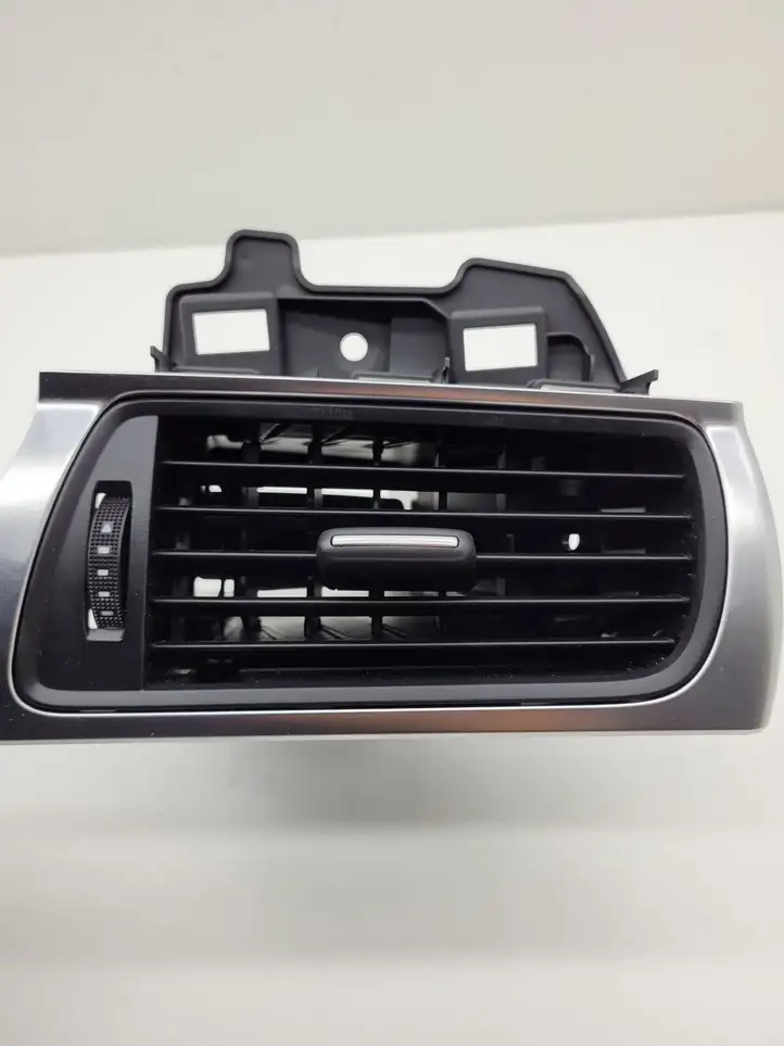 Audi A7 S7 4G (2010 - 2014) 4G2820902 Боковой воздушный дефлектор — фото 2