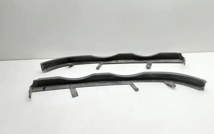BMW 3 E46 (1998 - 2005) 8208482 Окантовка фары — фото 2